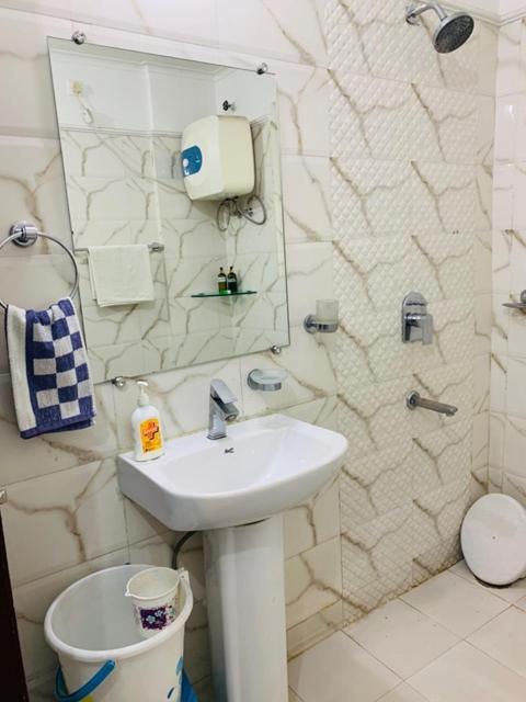 Vara Varanasi Exterior foto